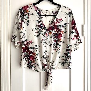 Luq Rhee V Neck Tie Front Blouse M White Floral Wide Flowy Sleeve